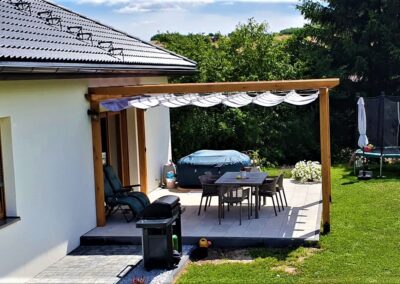 Roleta rzymska Rozsuwane zadaszenie tarasu