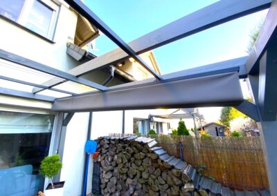 Roleta rzymska an prowadnicach