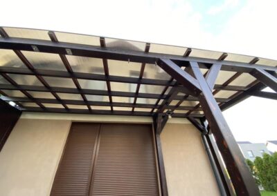 Nadbudowa z poliwęglanu pergoli