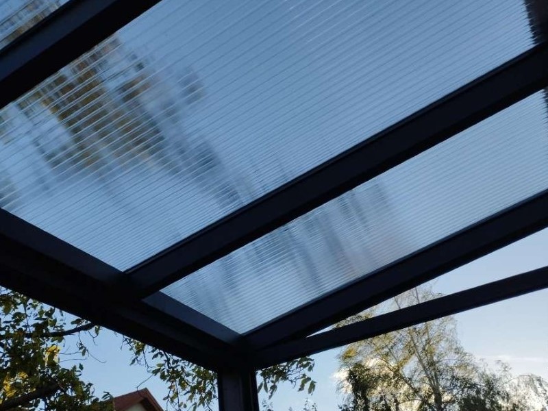 Poliwęglan bezbarwny jednokomorowy 16mm Poliwęglan bezbarwny jednokomorowy 16mm